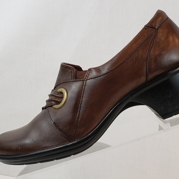 Clarks Brown Leather Bootie Shoes Women size 8 M - Picture 4 of 8